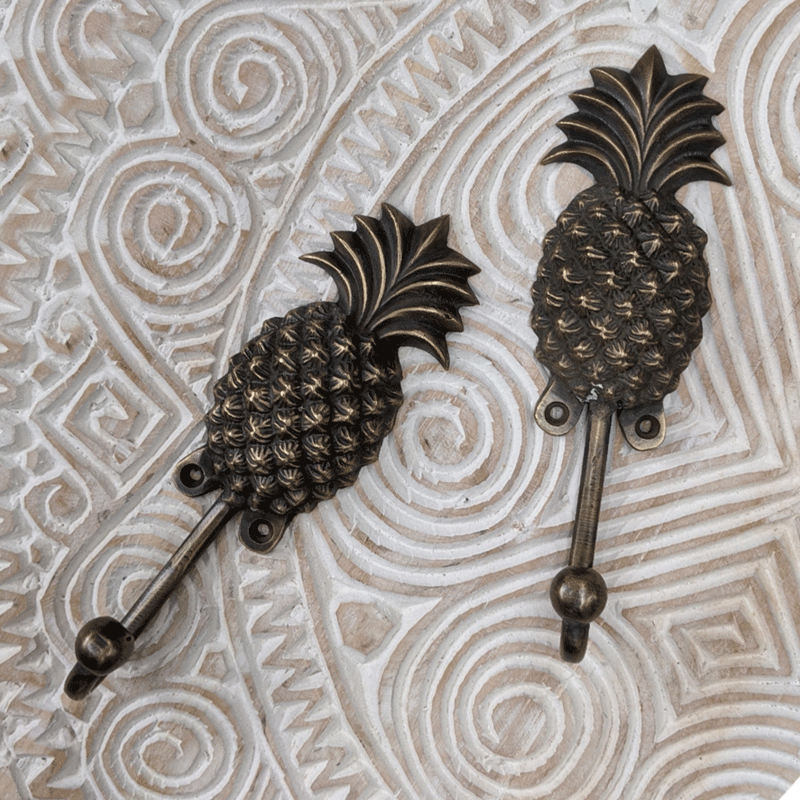 Pineapple Leaf Wall Hook – Antique Brass (4 Sizes Available)